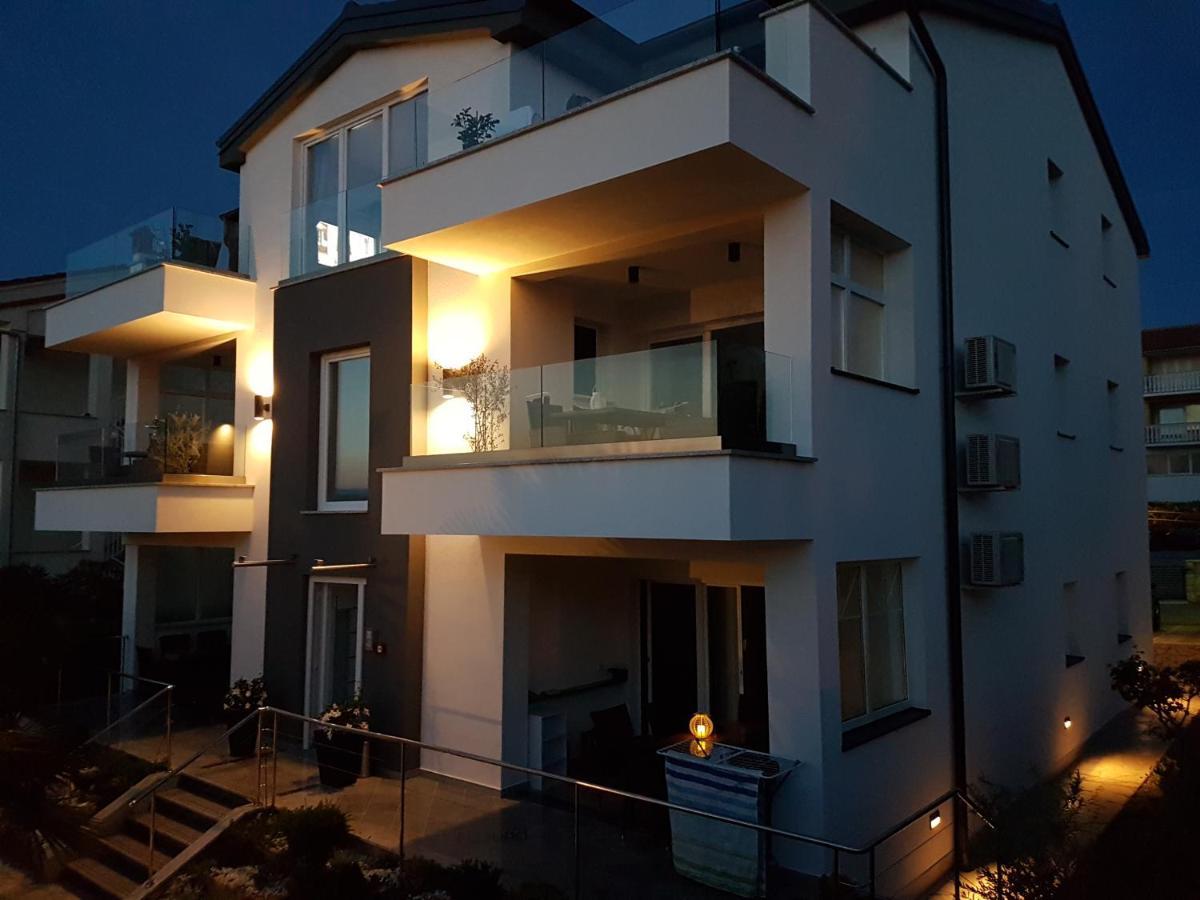 Villa Jeka, Malinska, Krk Buitenkant foto
