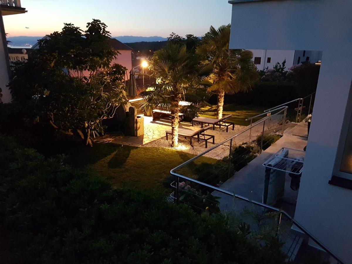 Villa Jeka, Malinska, Krk Buitenkant foto